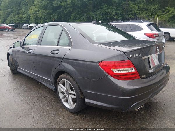 2013 MERCEDES-BENZ C 300 SPORT 4MATIC