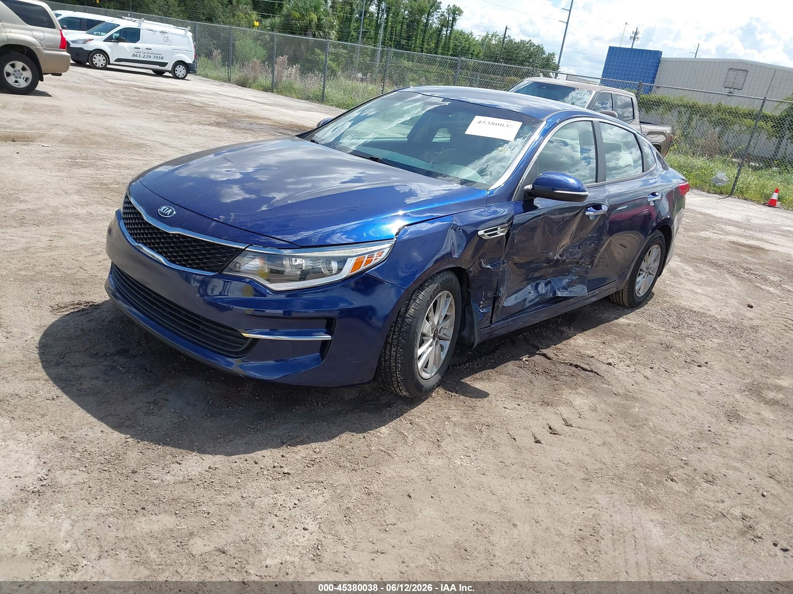 2017 KIA OPTIMA LX