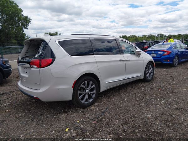 2020 CHRYSLER PACIFICA LIMITED