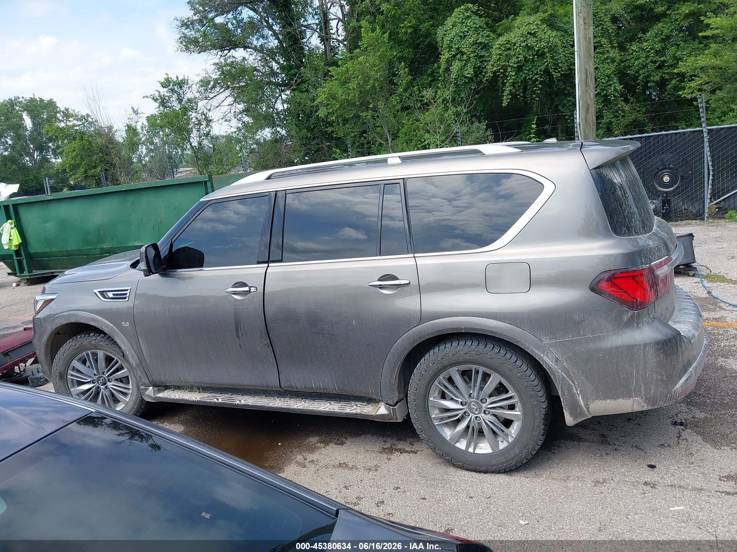 2019 INFINITI QX80 LUXE