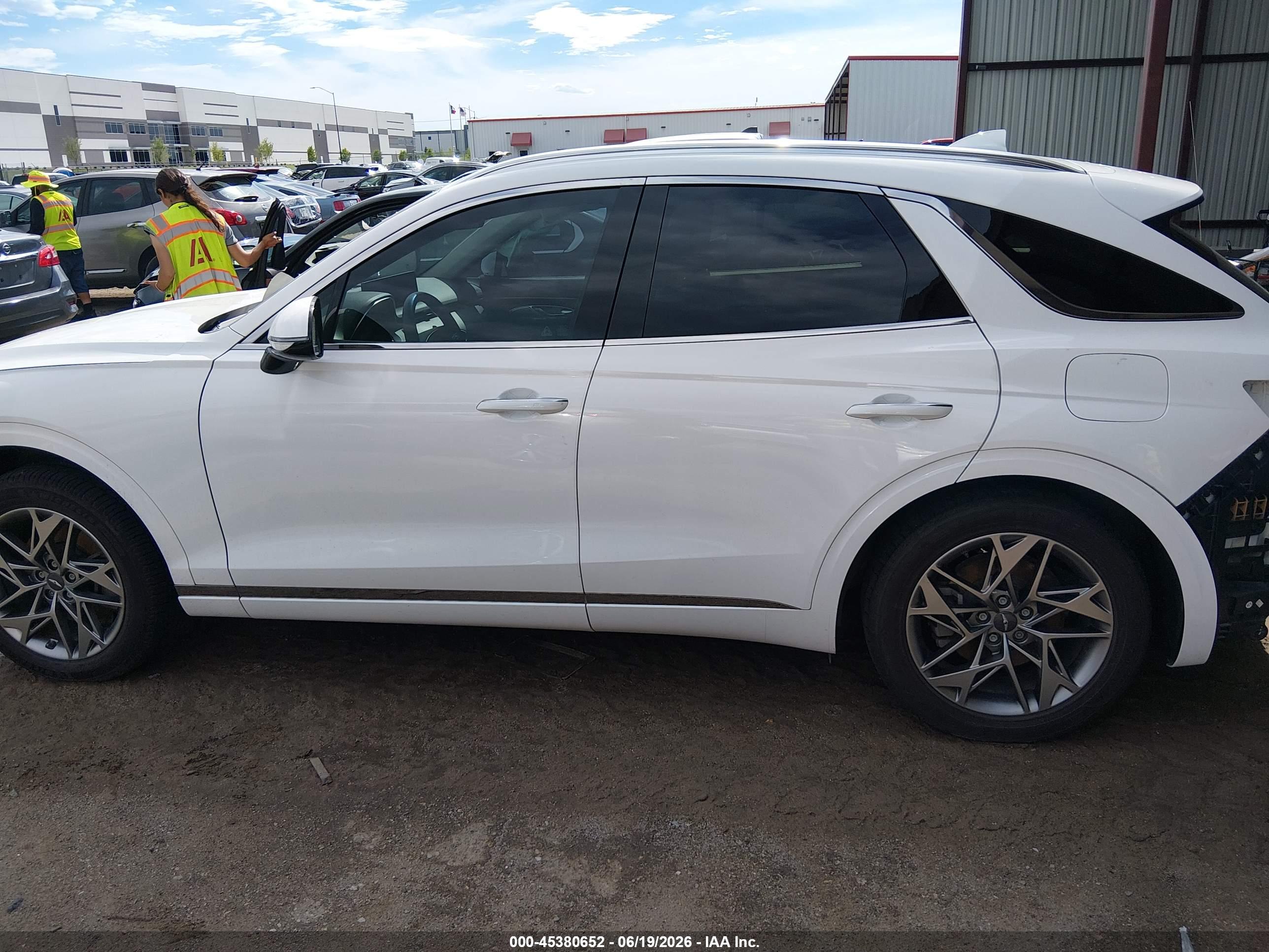 2022 GENESIS GV70 2.5T AWD