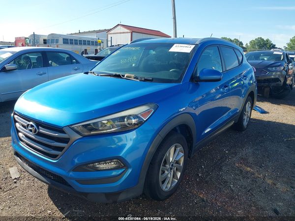 2016 HYUNDAI TUCSON SE