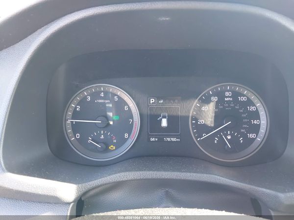 2016 HYUNDAI TUCSON SE