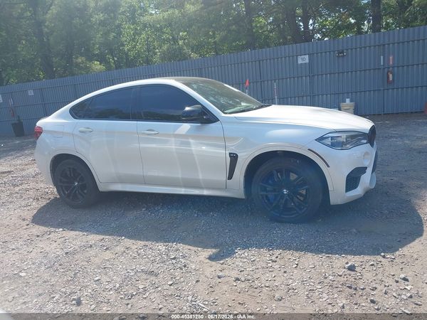 2016 BMW X6 M