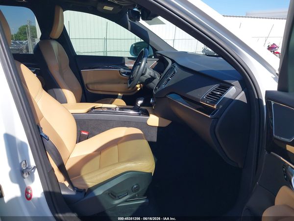 2019 VOLVO XC90 T6 MOMENTUM