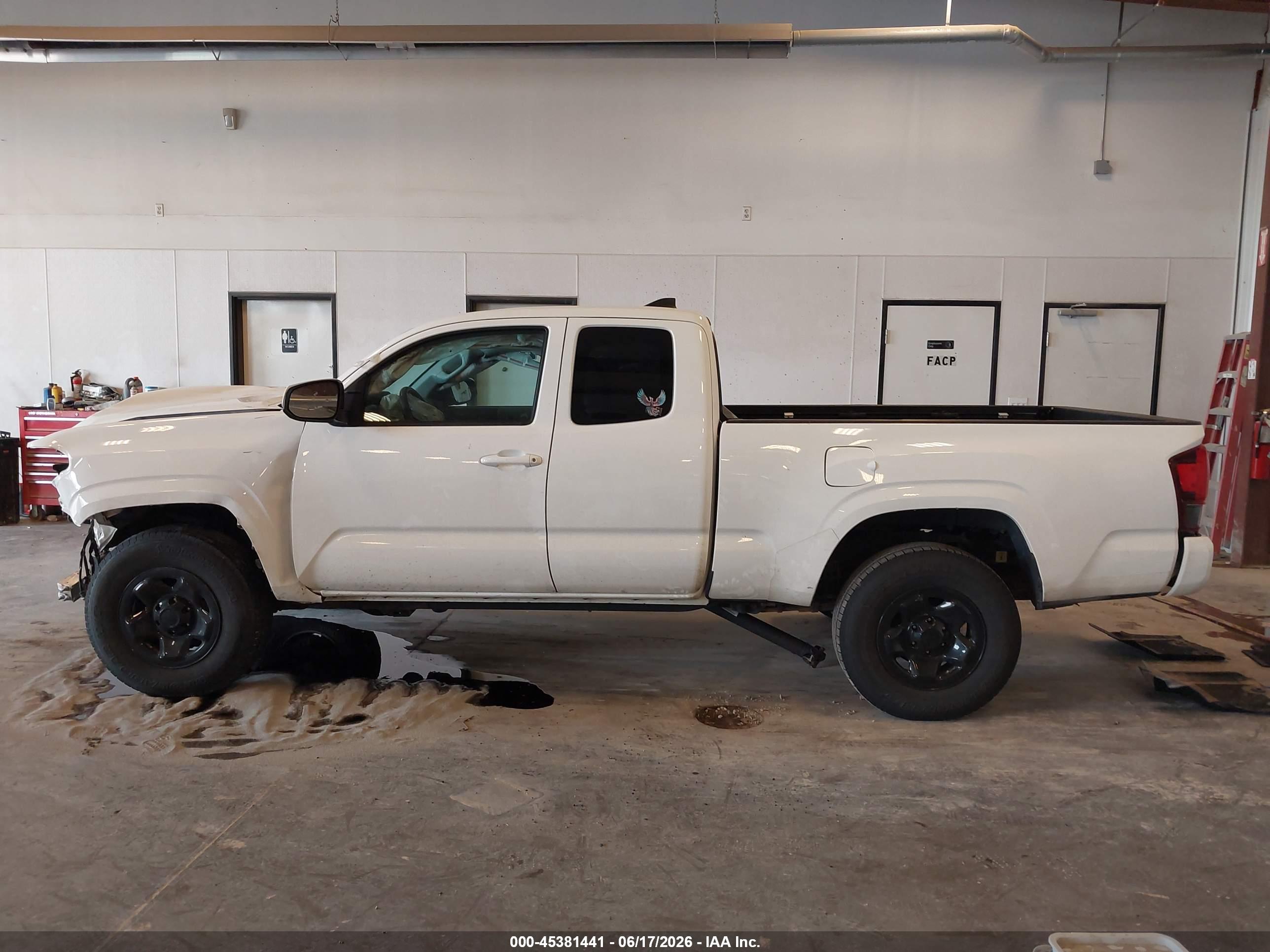 2019 TOYOTA TACOMA SR V6
