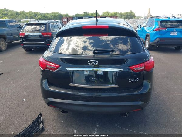 2016 INFINITI QX70