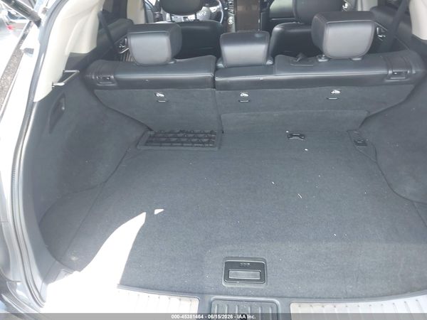 2016 INFINITI QX70