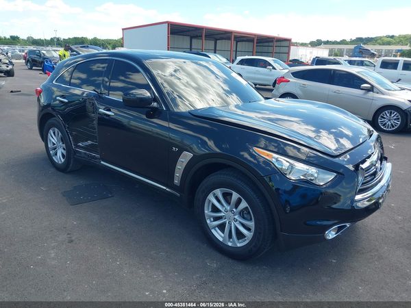 2016 INFINITI QX70
