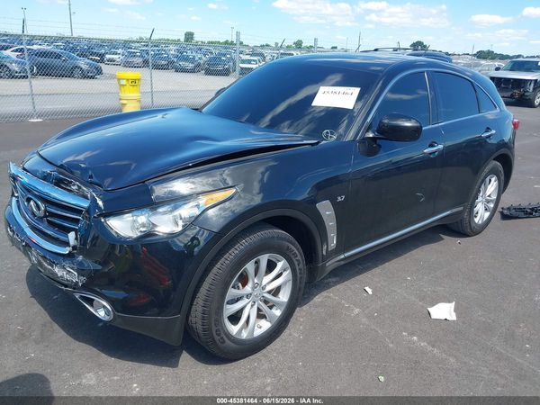 2016 INFINITI QX70