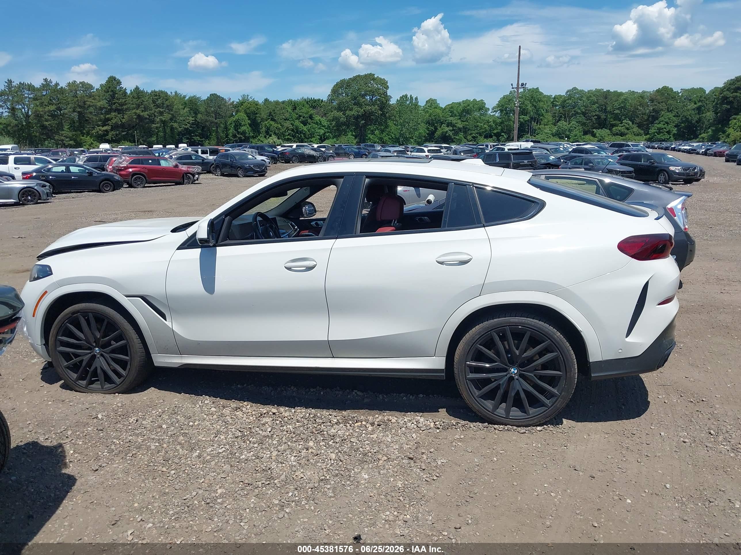2024 BMW X6 XDRIVE40I
