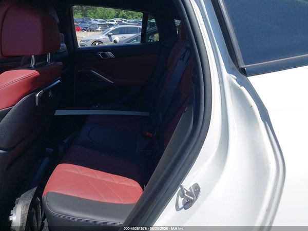 2024 BMW X6 XDRIVE40I