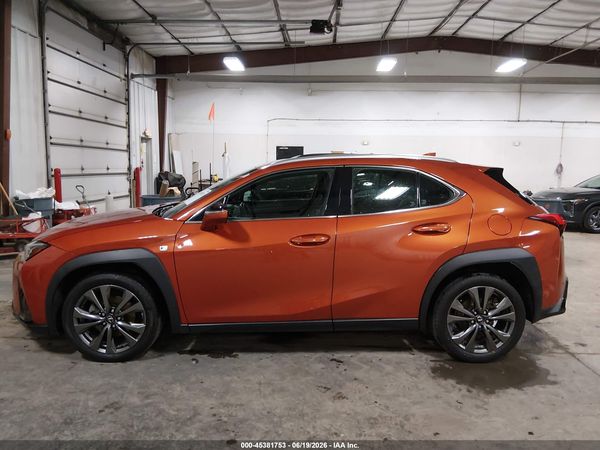 2019 LEXUS UX 200