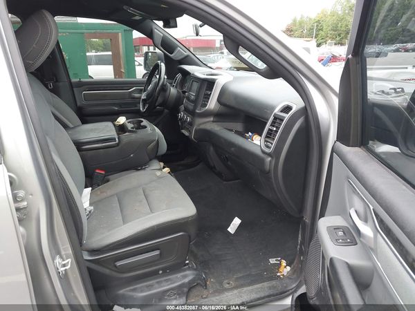 2021 RAM 1500 BIG HORN  4X4 6'4 BOX