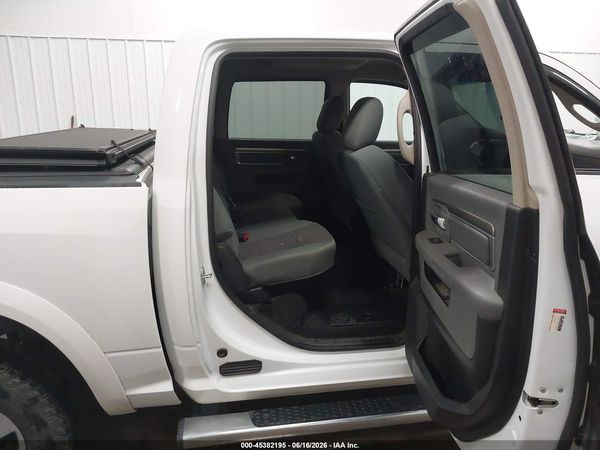 2017 RAM 1500 SLT