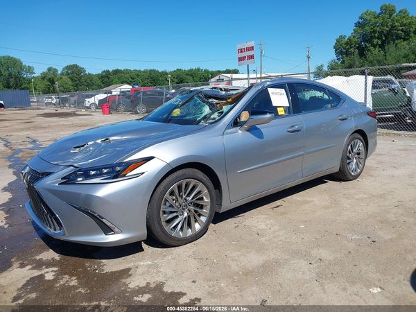 2023 LEXUS ES 300H LUXURY