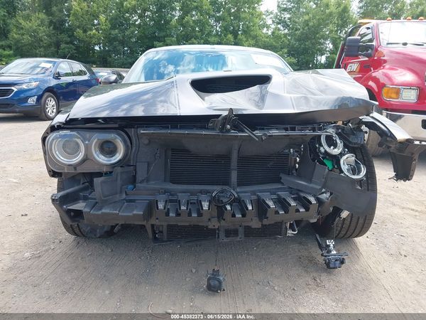 2016 DODGE CHALLENGER SRT 392