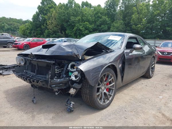 2016 DODGE CHALLENGER SRT 392