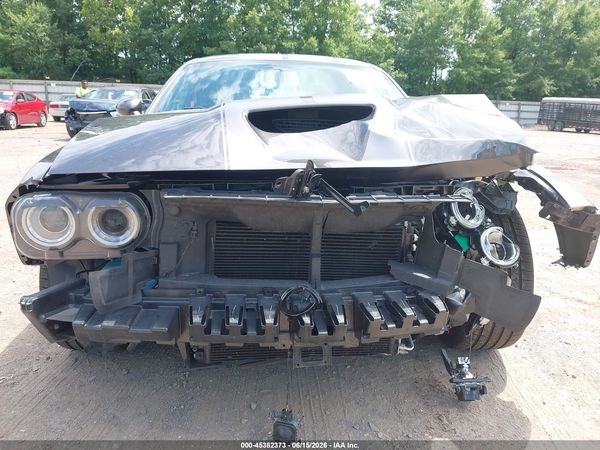 2016 DODGE CHALLENGER SRT 392