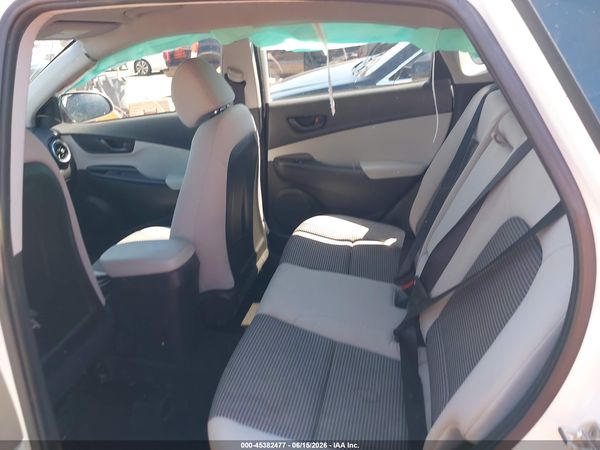 2022 HYUNDAI KONA SE
