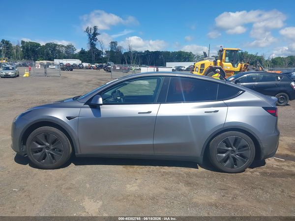 2025 TESLA MODEL Y