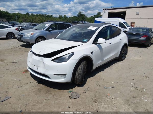 2024 TESLA MODEL Y