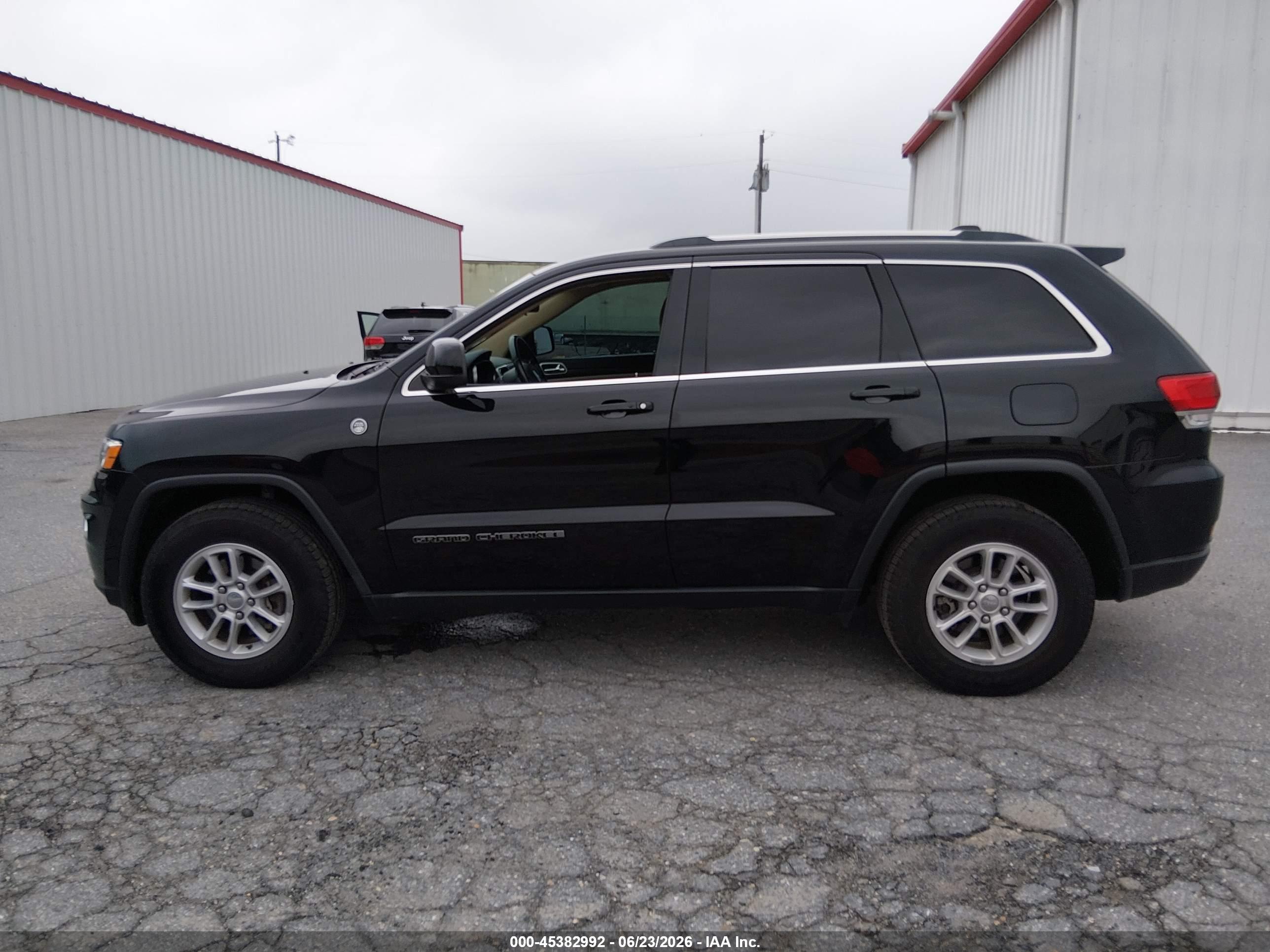 2019 JEEP GRAND CHEROKEE LAREDO E 4X4