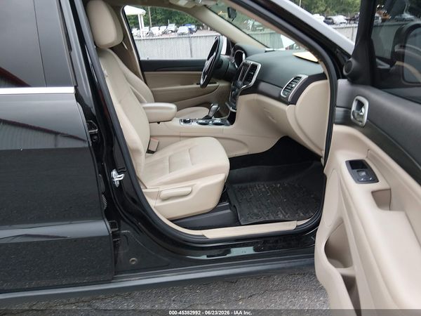 2019 JEEP GRAND CHEROKEE LAREDO E 4X4