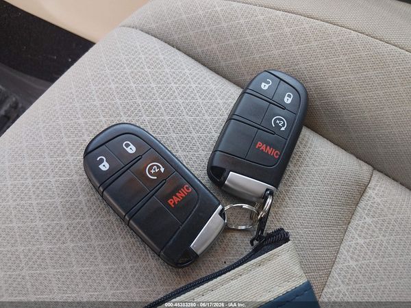 2021 JEEP GRAND CHEROKEE LAREDO E 4X4