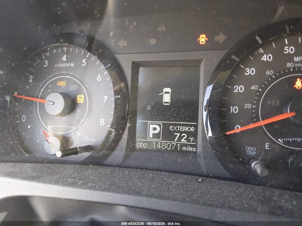 2015 TOYOTA SIENNA LE 8 PASSENGER