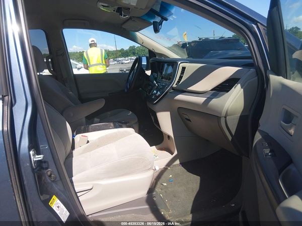 2015 TOYOTA SIENNA LE 8 PASSENGER