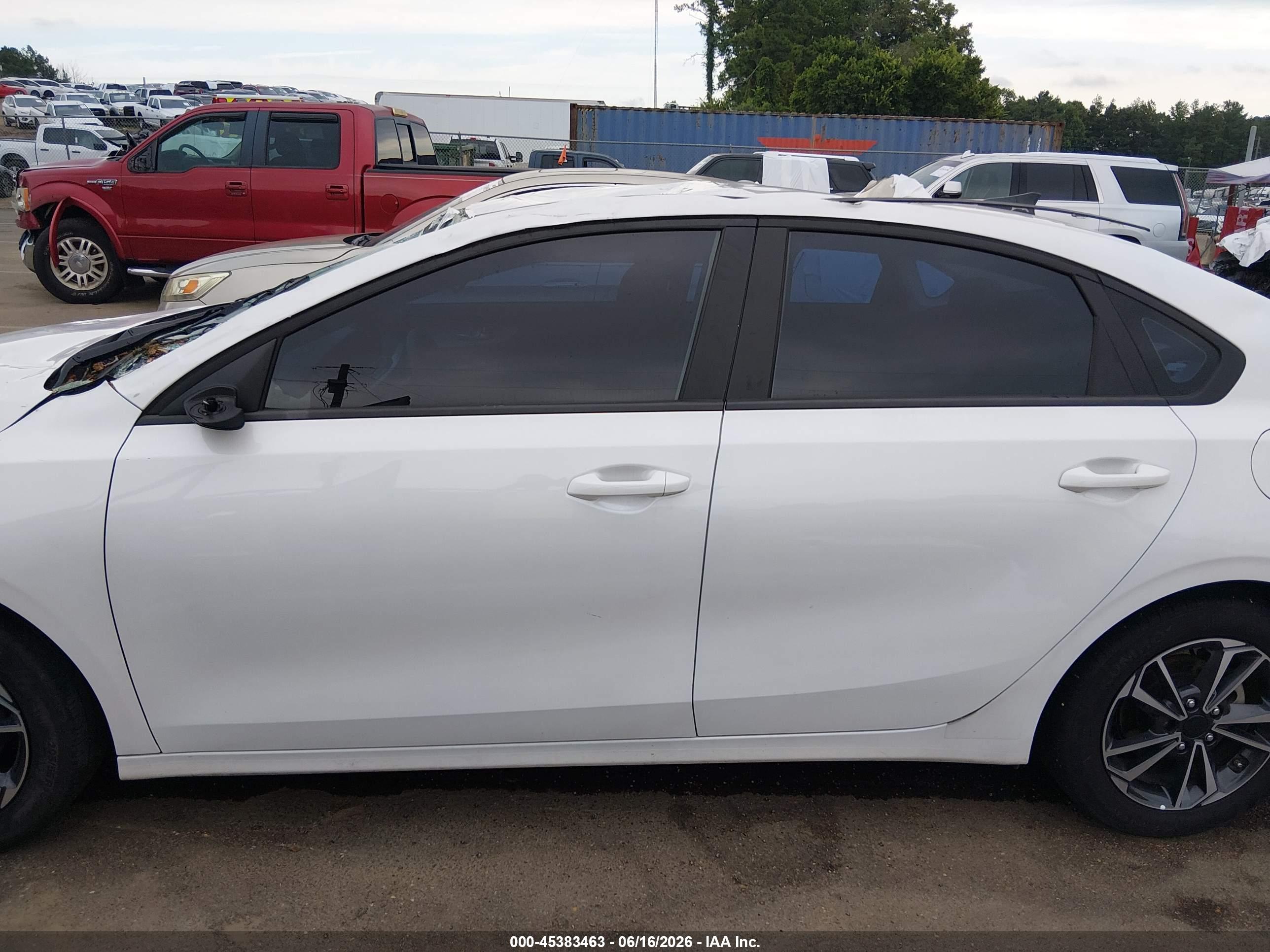 2024 KIA FORTE LXS
