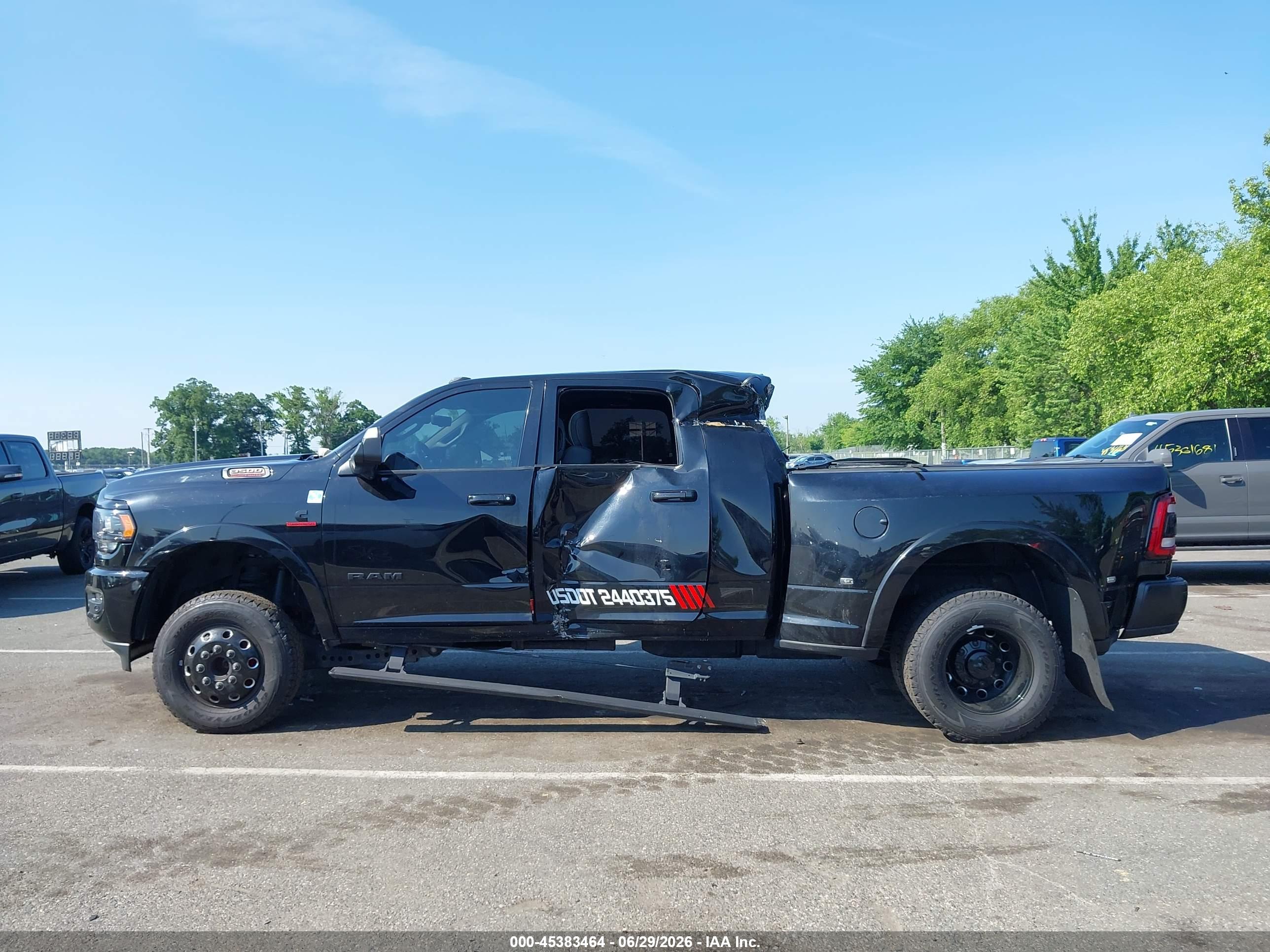 2021 RAM 3500 LIMITED  4X4 6'4 BOX