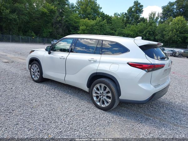 2022 TOYOTA HIGHLANDER LIMITED