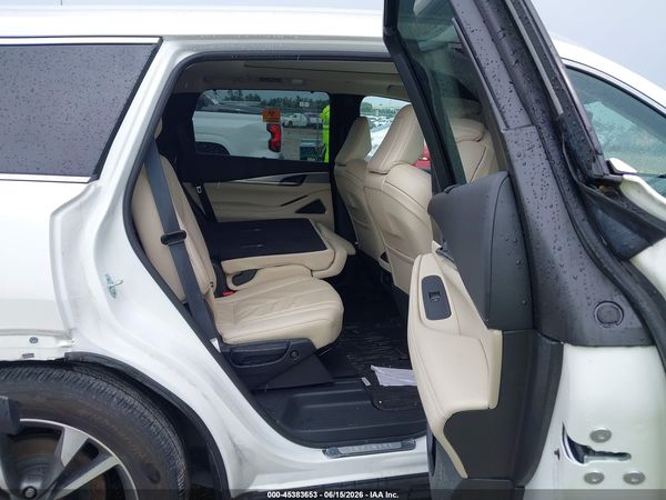 2025 INFINITI QX60 LUXE