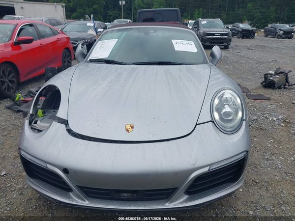 2019 PORSCHE 911
