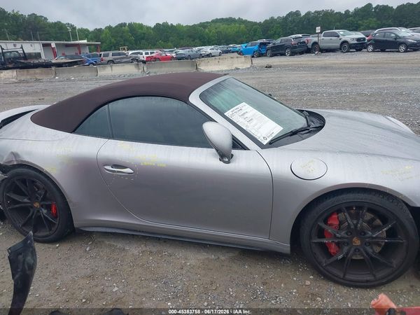 2019 PORSCHE 911
