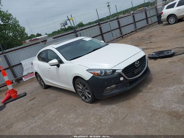 2018 MAZDA MAZDA3 TOURING
