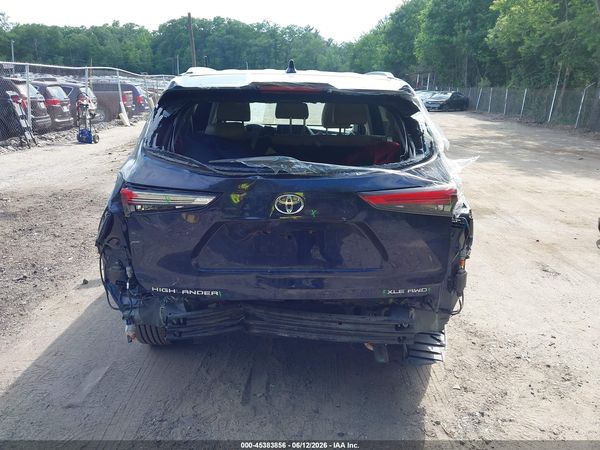 2021 TOYOTA HIGHLANDER XLE