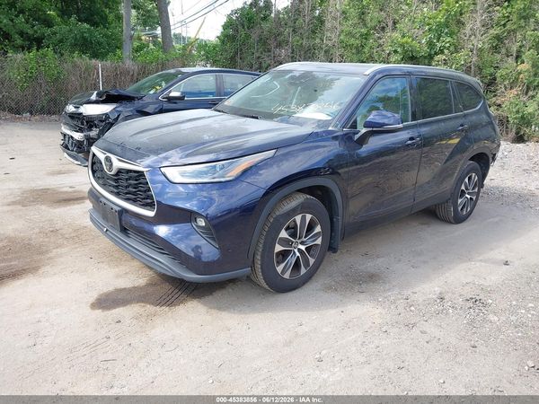 2021 TOYOTA HIGHLANDER XLE