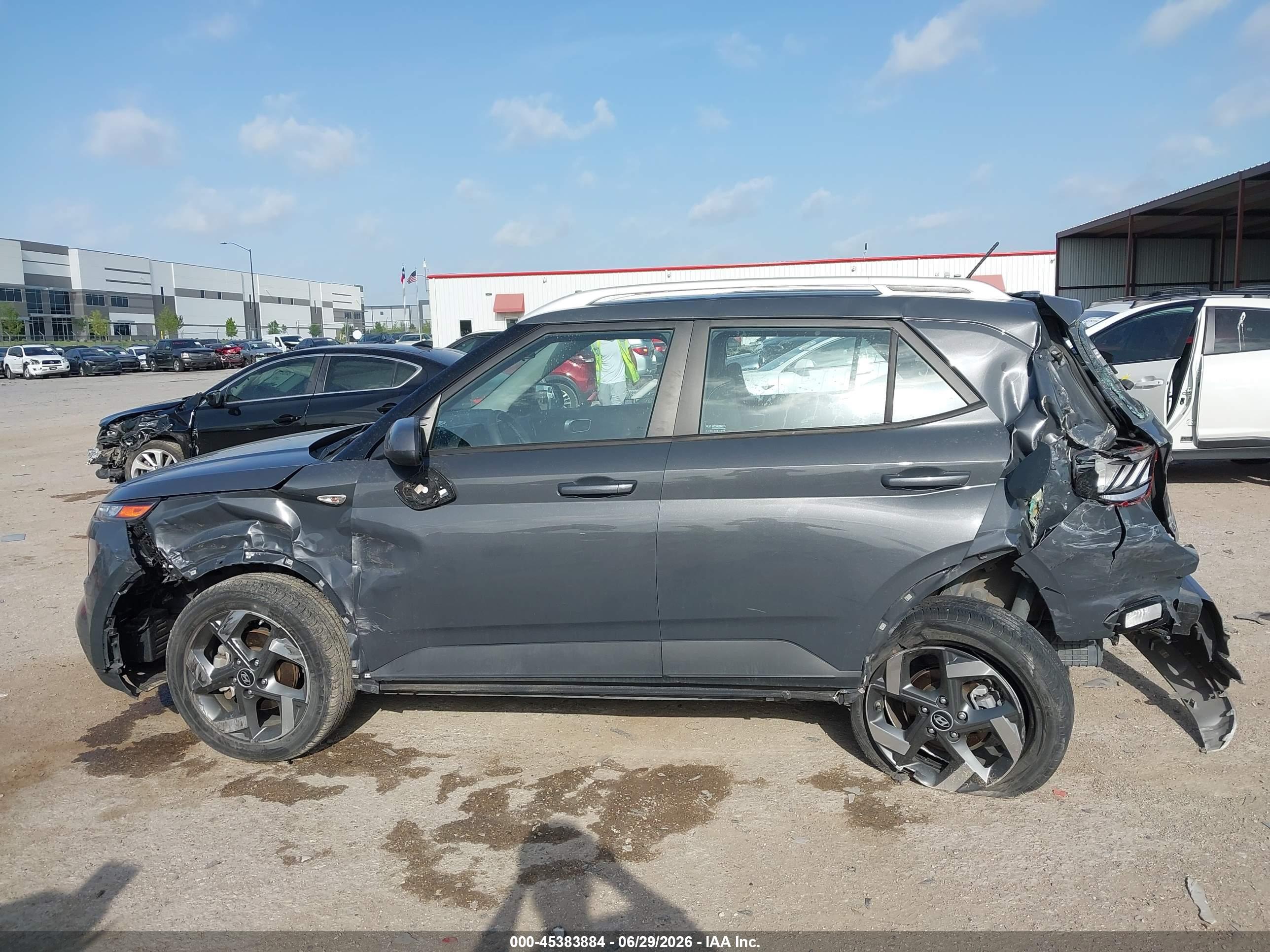 2023 HYUNDAI VENUE SEL