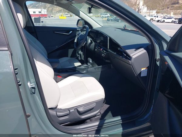 2026 KIA NIRO EX