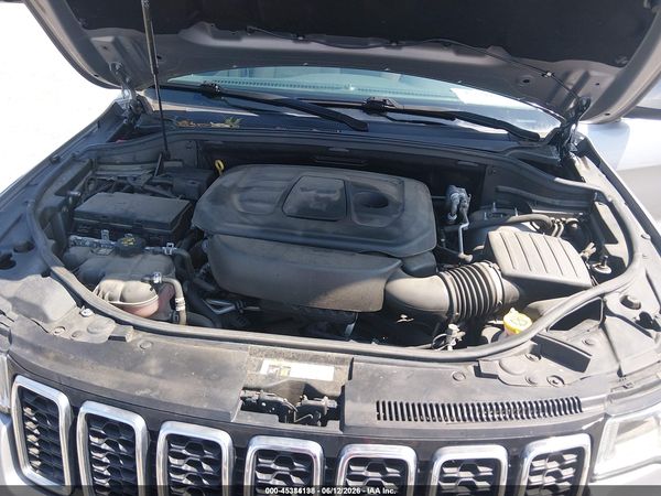 2019 JEEP GRAND CHEROKEE LAREDO E 4X4