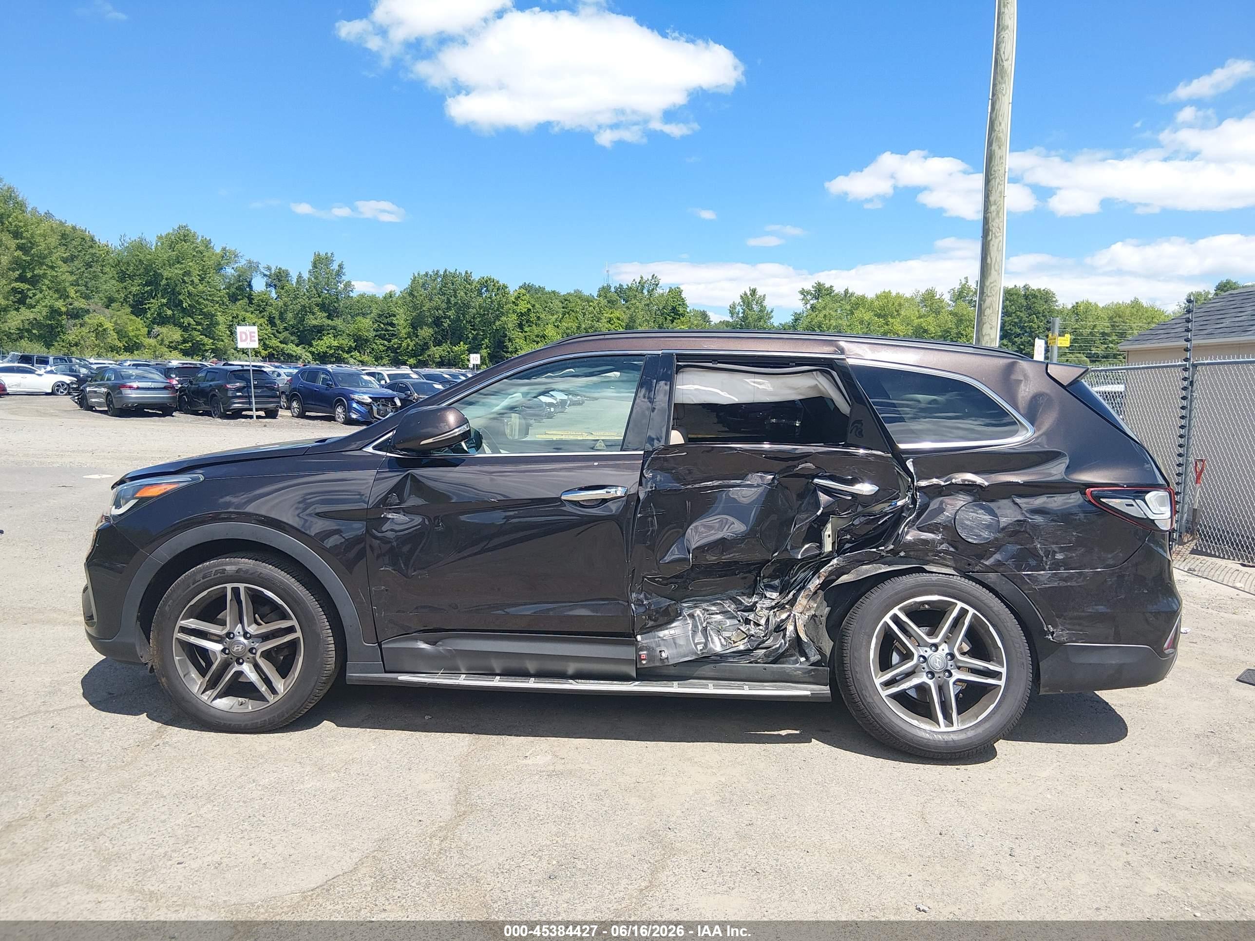 2017 HYUNDAI SANTA FE SE ULTIMATE