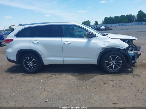 2018 TOYOTA HIGHLANDER XLE