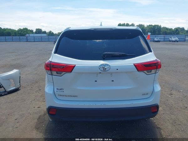 2018 TOYOTA HIGHLANDER XLE