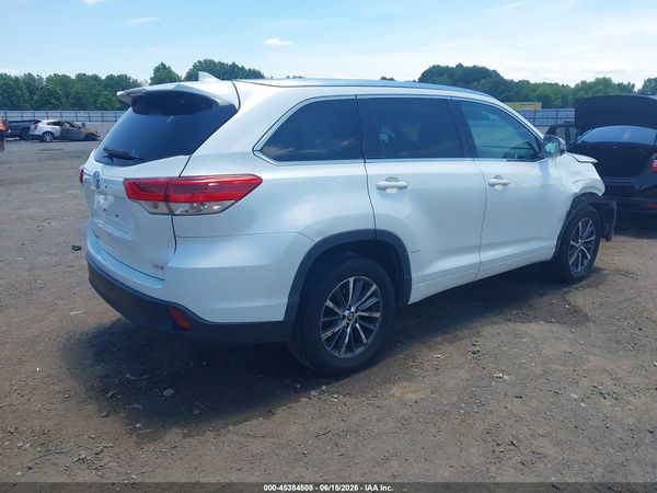 2018 TOYOTA HIGHLANDER XLE
