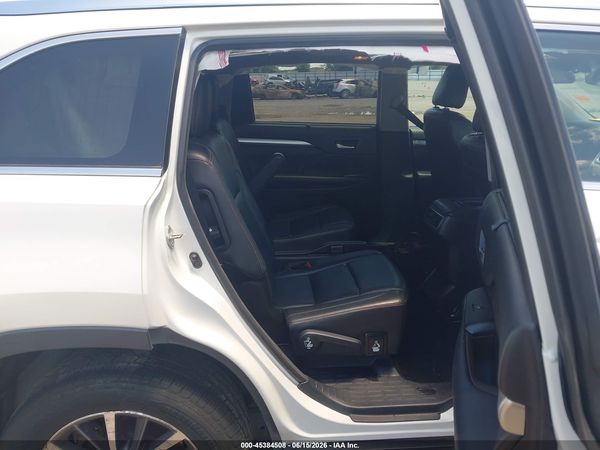 2018 TOYOTA HIGHLANDER XLE