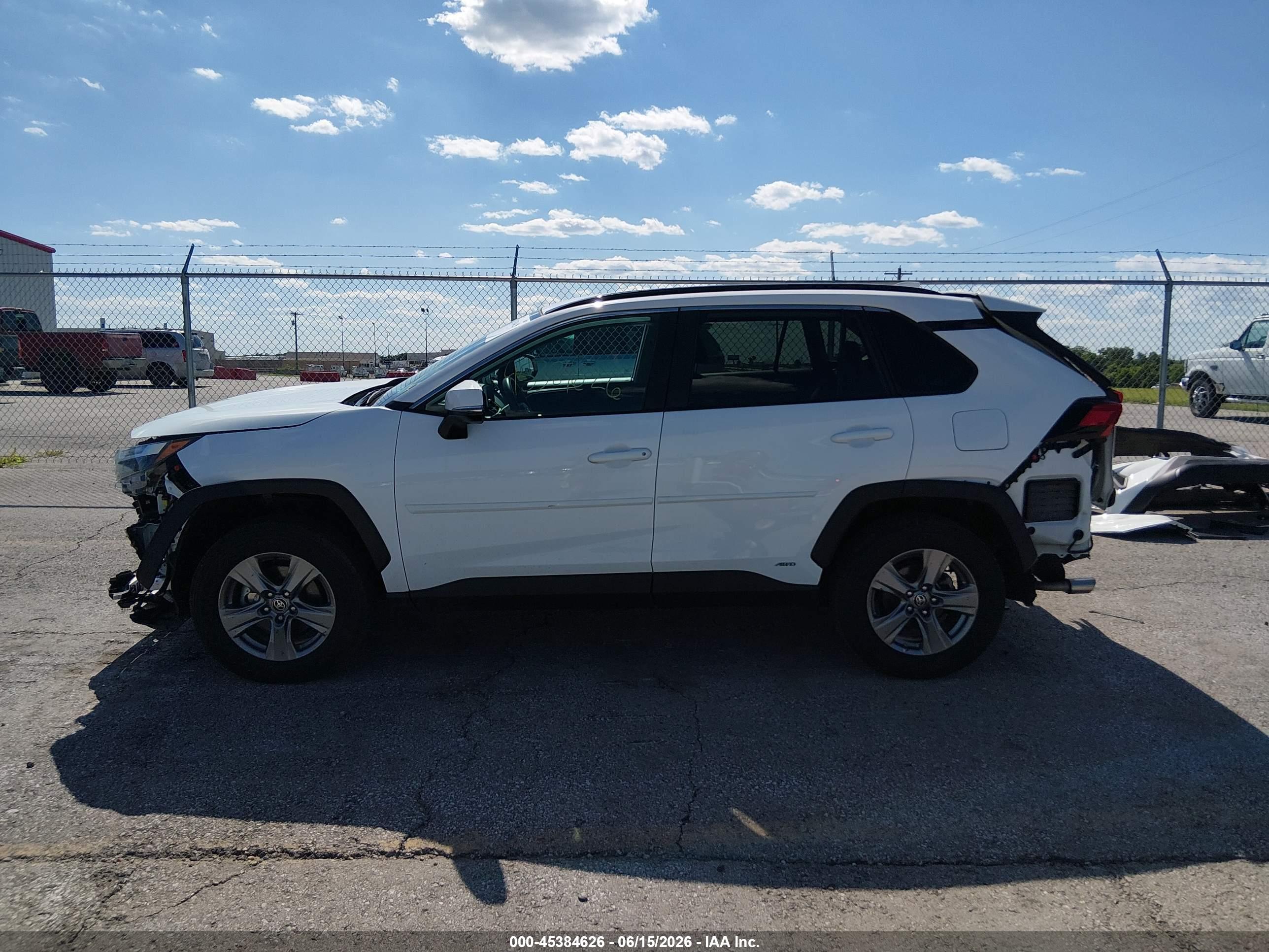 2024 TOYOTA RAV4 HYBRID LE