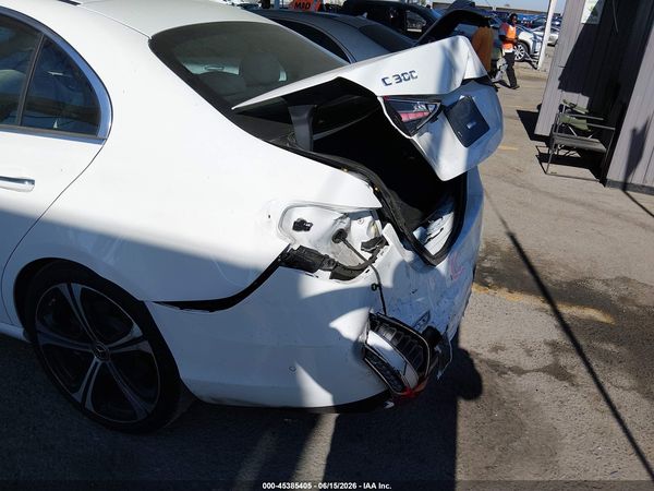 2024 MERCEDES-BENZ C 300 C300